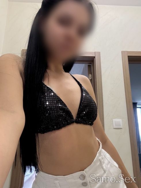 Erotic girl today in city 🍒❤️‍🔥 -  снимка 9