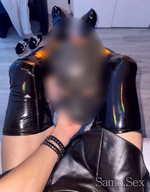 ТВОЯТА СТРОГА ГОСПОДАРКА🥵🥰 TRANS -  снимка 5