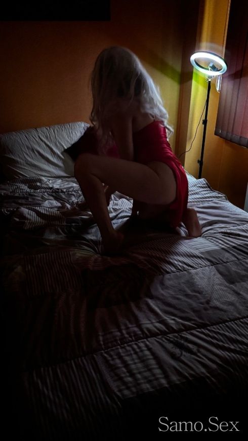 Ново секси парче за първи път с София -  снимка 4