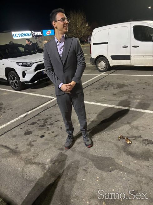 Близалката -  снимка 1