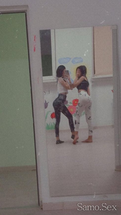 Ние сме две мацки ако опиташ един път ще искаш пак 💋 -  снимка 2