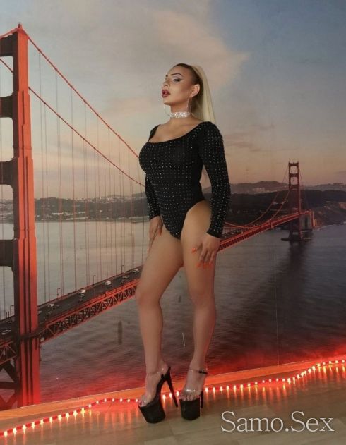 Търговище 2дни Порно звезда Андреа Кавали -  снимка 4