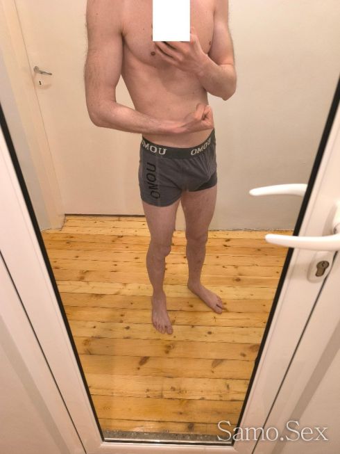 Търся красива 18-30 годишна,за да ме доминира 150 лв. 30 мин. -  снимка 1