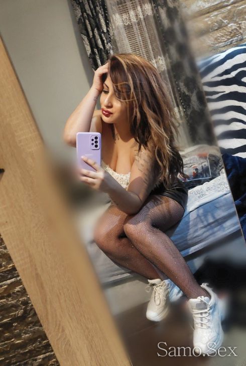 Novichka mladichka I mnogo ebliva💙 -  снимка 4