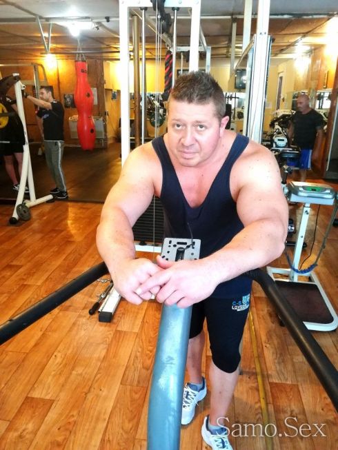 Безплатно жиголо -  снимка 3