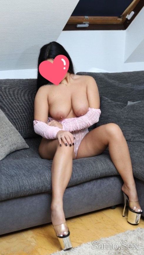 Почуствай ме колко съм топла -  снимка 3