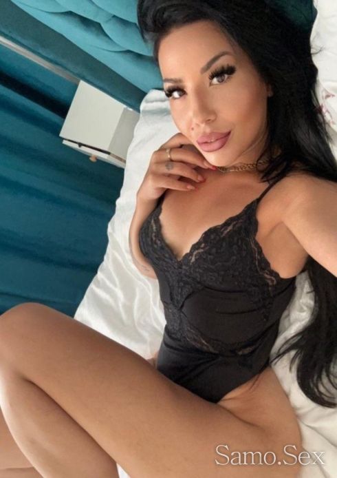 Тук съм 🥰 -  снимка 1