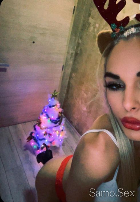 Кралицата на ФРЕНСКАТА👑 -  снимка 1