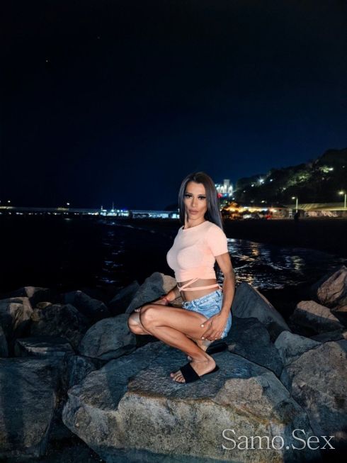 Много тясна ела и ме изчукай -  снимка 3