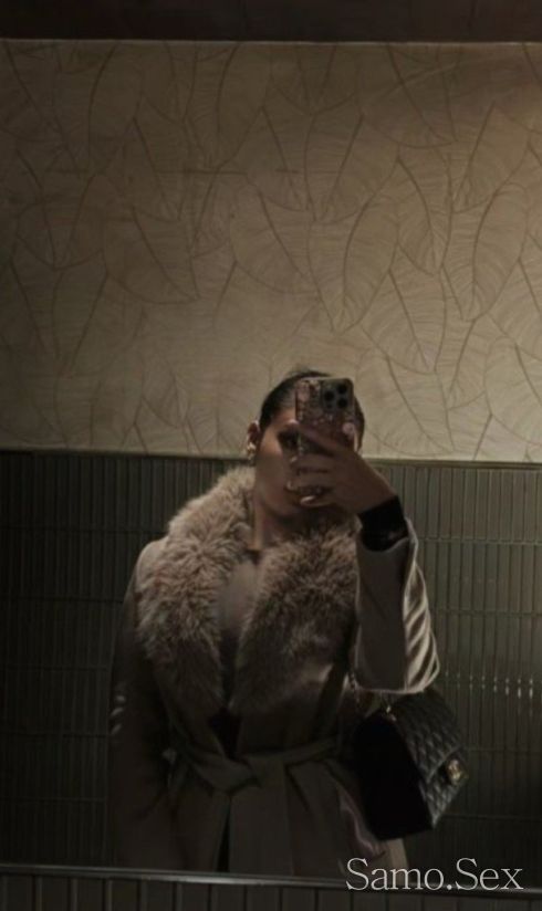 Царицата на френската 😈 -  снимка 3