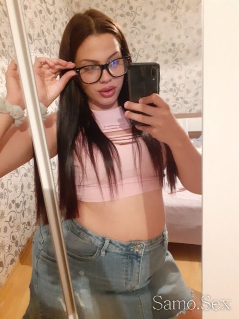 Anna new in town🎀 -  снимка 3