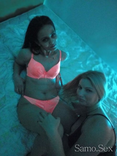 Две истински момичета -  снимка 2