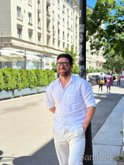 Компания за ДАМИ -  снимка 1