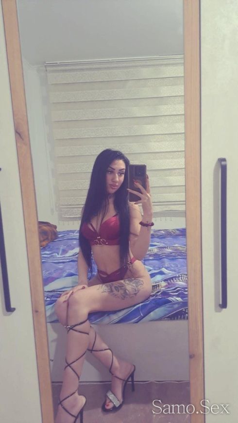 Малка и сладка 💋💋💋 -  снимка 6