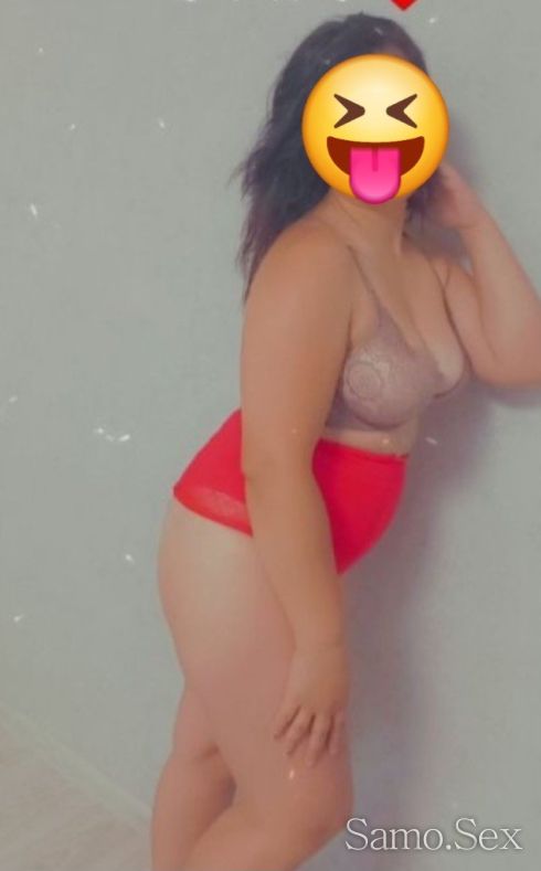 здравеите тук съм за малко и съм нова -  снимка 1