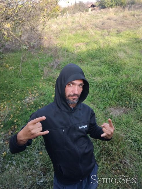 Предлагам лизане до като свършите и секс на възрасни дами -  снимка 1