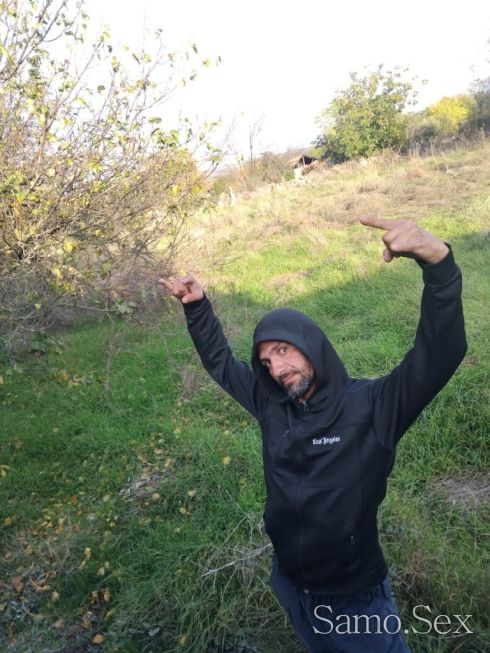 Предлагам лизане до като свършите и секс на възрасни дами -  снимка 4