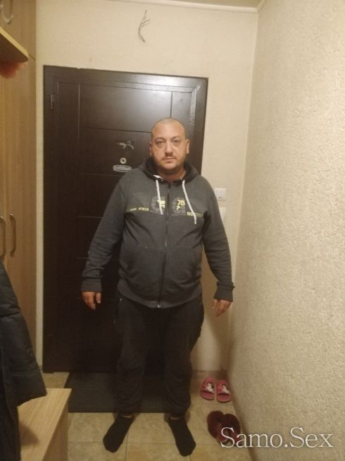 ТЪРСЯ САМО ЖЕНИ ОТГОВАРЯМ НА ВАЙБЪР -  снимка 1