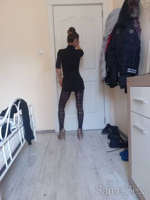 Здравей аз съм десита и предлагам незабравими удоволствие -  снимка 4