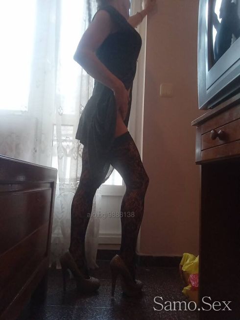 Здравей аз съм десита и предлагам незабравими удоволствие -  снимка 6