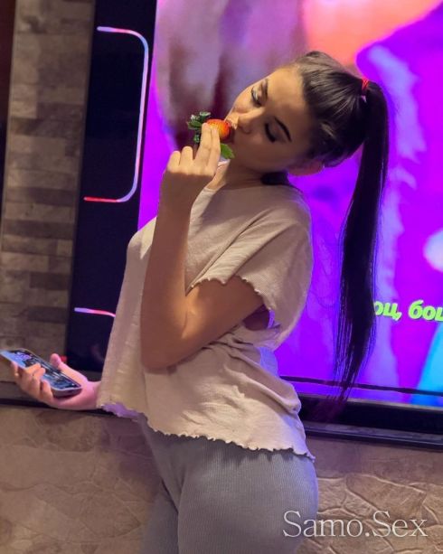 Малка откачена сладуранка 😘 -  снимка 1