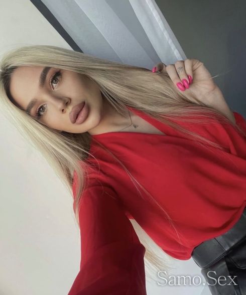 New Girl 🫦 -  снимка 2