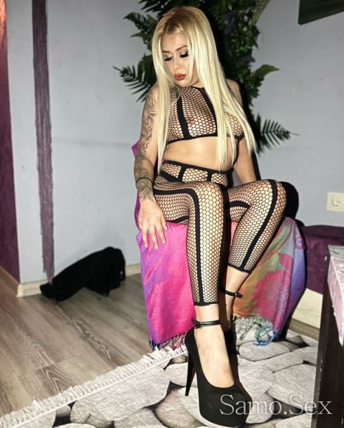 Секси блондинка💋🔞 -  снимка 6