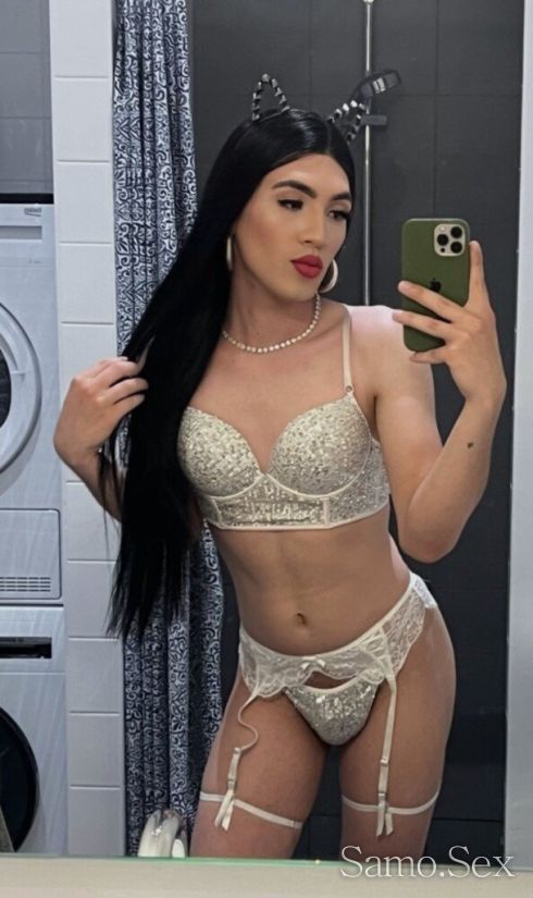 Палавница  готова да задоволи твой те фантазии -  снимка 1