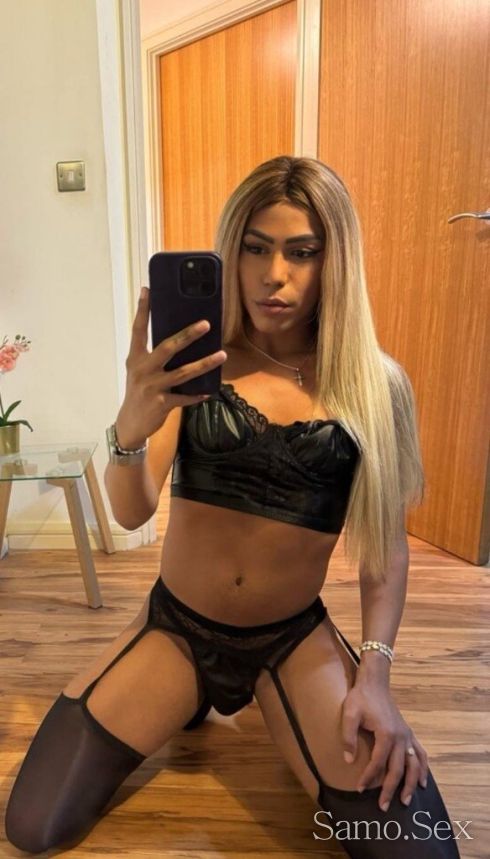 Руса плава Блондинка готова да задоволи твой те фантазии -  снимка 2