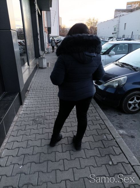 Секси с голям бюст -  снимка 2