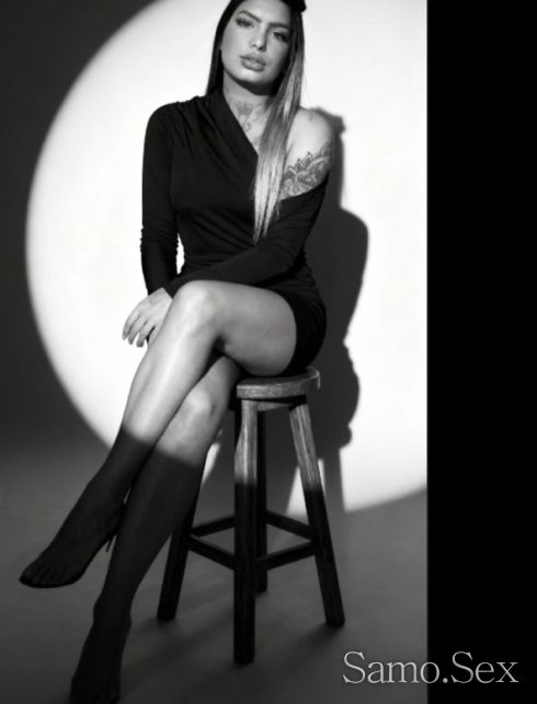 Нов травестит очаквам ви сладури -  снимка 4