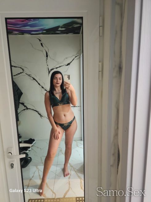 🩷цвети🩷 Богинята На Френската Опитай 👅🩷 -  снимка 1