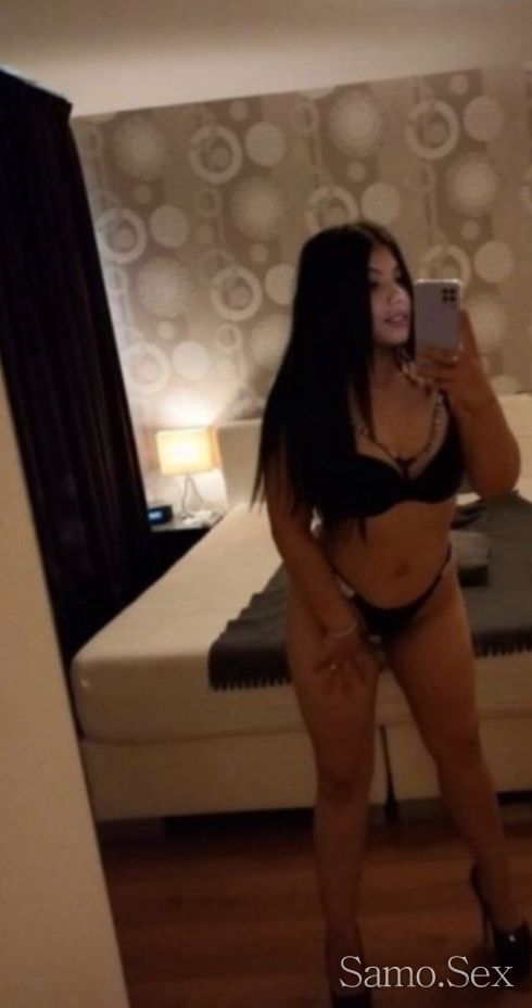 Царицата на Френската 😜🤤 -  снимка 1