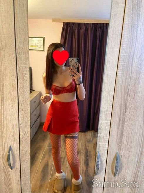 Строга господарка🤤🍆 -  снимка 4