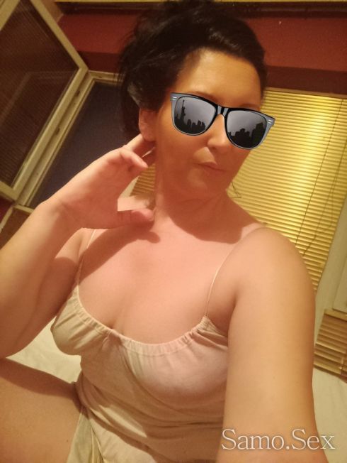 Френска в кола👅👀 -  снимка 5