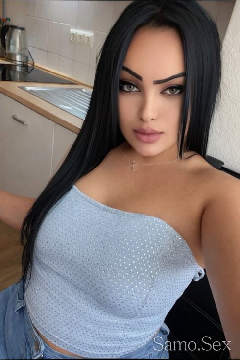 ❌🥵𝑺𝒆𝒙𝒚 𝑩𝒓𝒖𝒏𝒆𝒕𝒕𝒆 100% 𝑹𝒆𝒂𝒍❌🥵NEW -  снимка 2