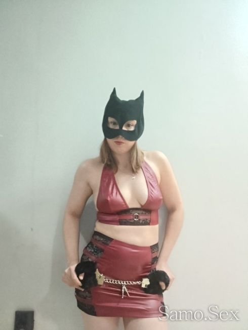 Строга господарка стани мояата курва -  снимка 7