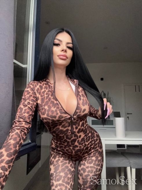 HOT GIRL! 💦 😋💋 -  снимка 1