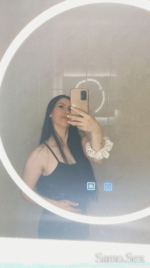 Винаги усмихната и супер държание -  снимка 1