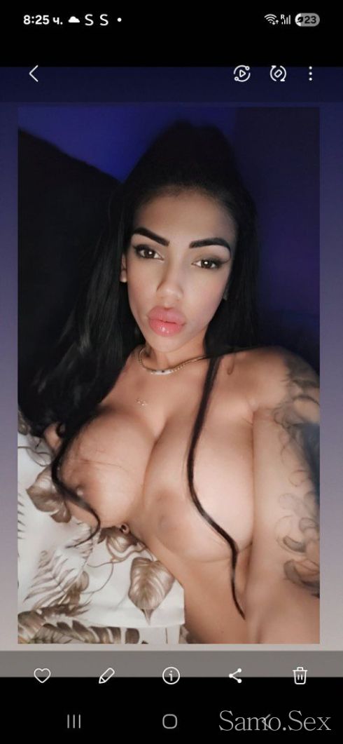 Hot Melissa Зо парви път във вашия град от утре -  снимка 10