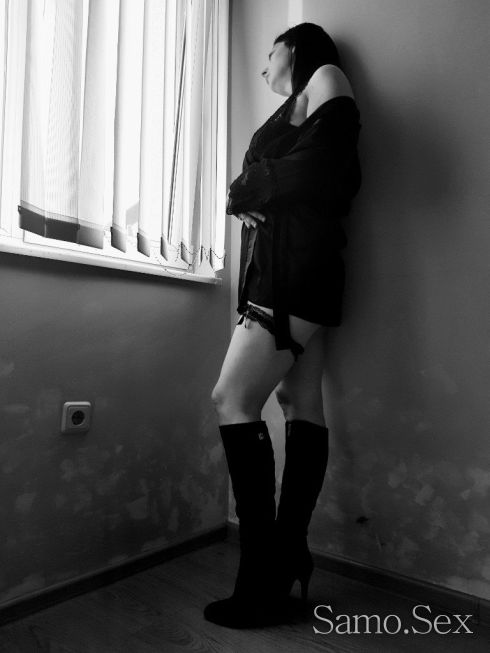 Коректна -  снимка 14