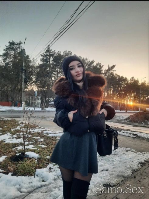 Малка Жадна  Нимфоманка За Кур -  снимка 13