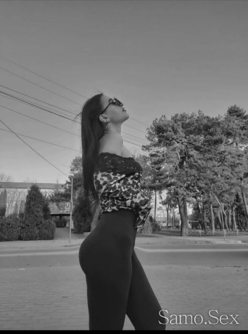 Малка Жадна  Нимфоманка За Кур -  снимка 8