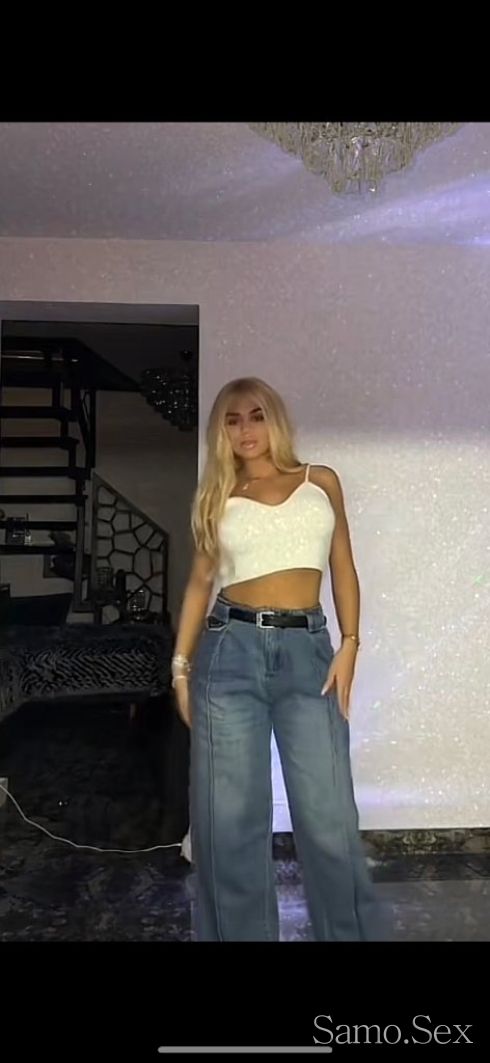 Шепот на желания 🌌 -  снимка 4