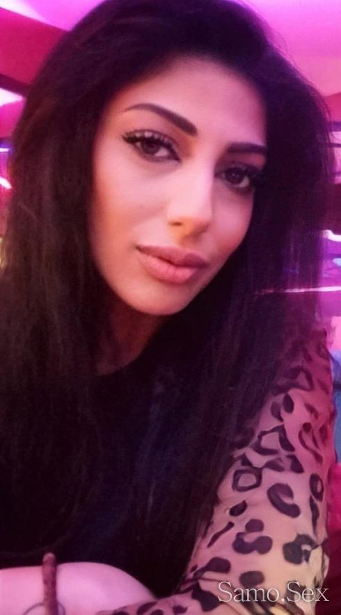 ОТНОВО ПРИ ВАС 🥰 САМО ТАЗИ ВЕЧЕР👑 -  снимка 1