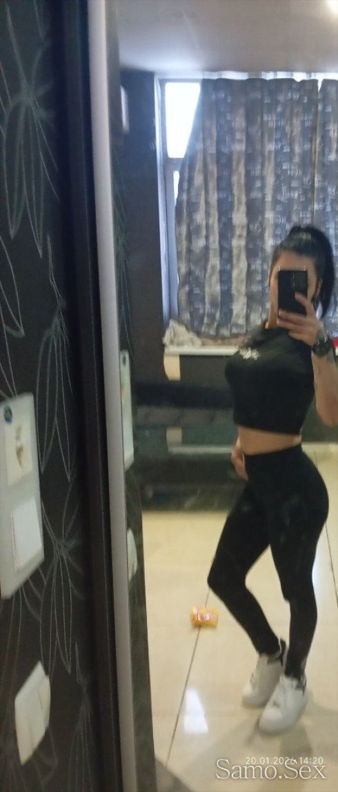 Малко сладко момиче. -  снимка 1