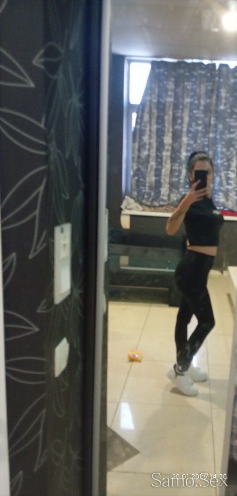 Малко сладко момиче. -  снимка 2