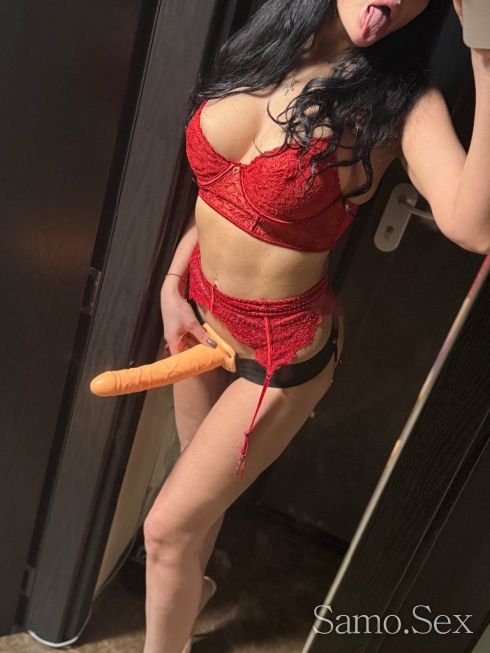 ♥️🐈‍⬛Onlyfansemodel Crystail Maiden🐈‍⬛♥️ -  снимка 12
