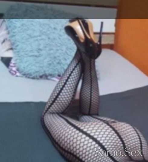 Strasna milf -  снимка 4