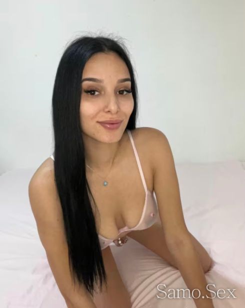 ТЕОДОРА ВИ ОЧАКВА ЗА НЕЗАБРАВИМ СЕКС 😛😍 -  снимка 2